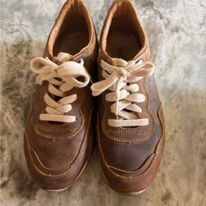 Musse & Cloud Brown Leather Women's Sneakers 
Excellent Condition